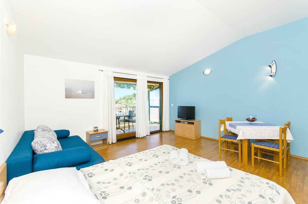 Apartments Kunac ポドゥゴラ 部屋 写真