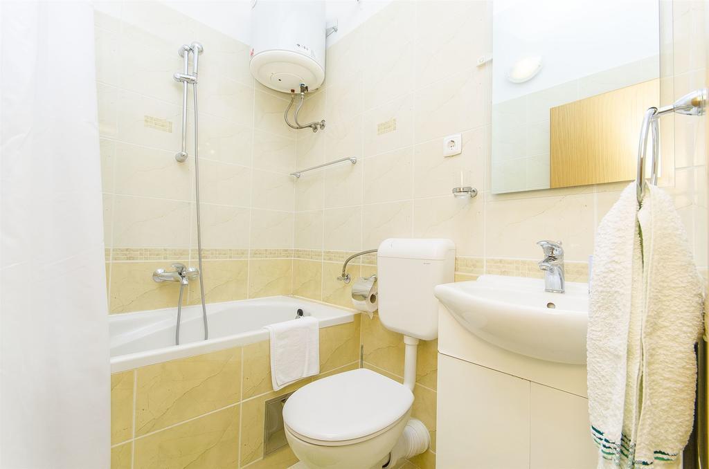 Apartments Kunac ポドゥゴラ エクステリア 写真